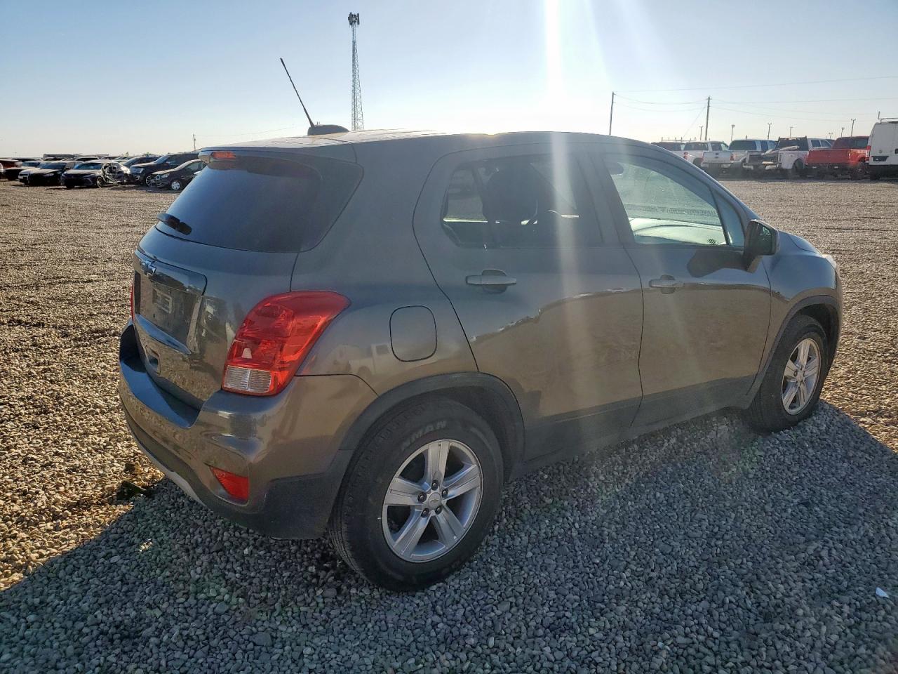 2020 CHEVROLET TRAX LS photo 7