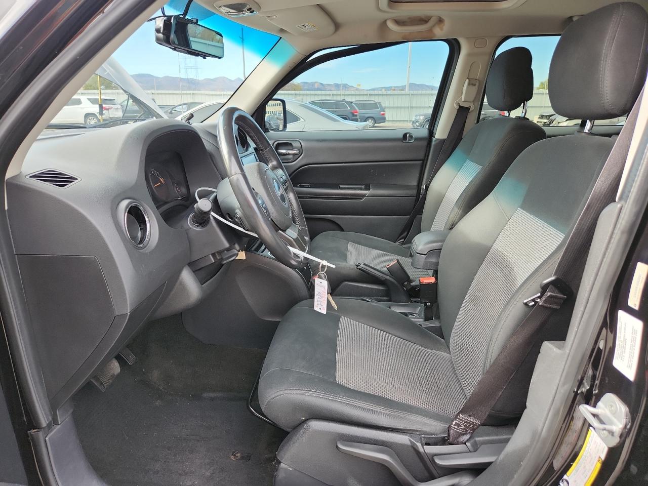 2014 JEEP PATRIOT LATITUDE photo 7