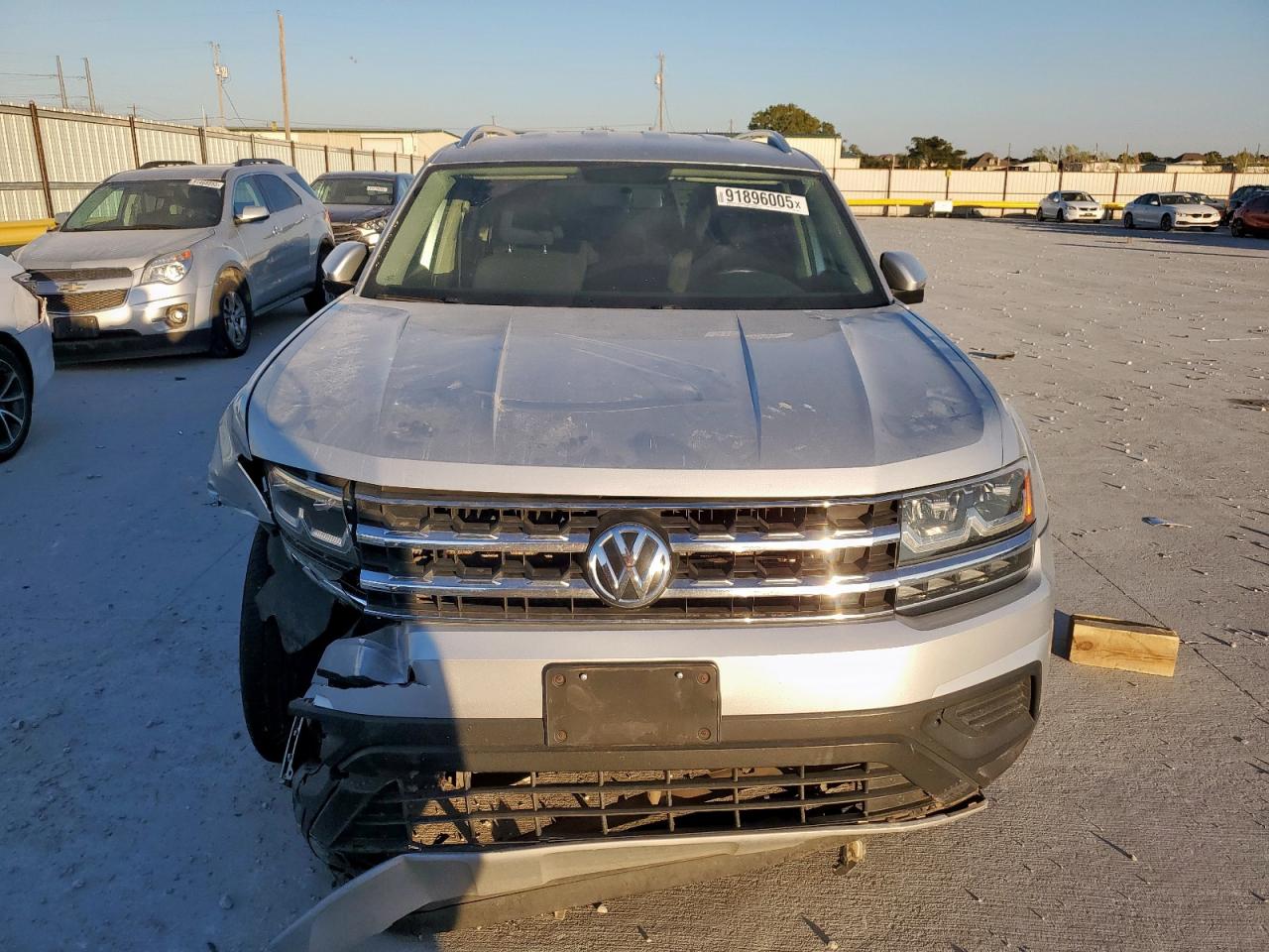 2018 VOLKSWAGEN ATLAS S photo 9