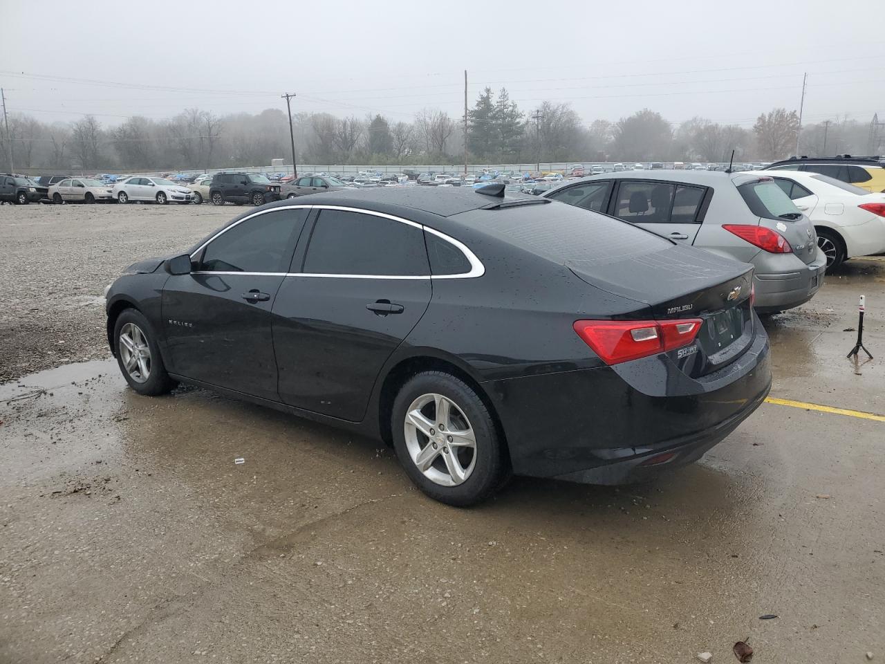 2021 CHEVROLET MALIBU LS photo 3