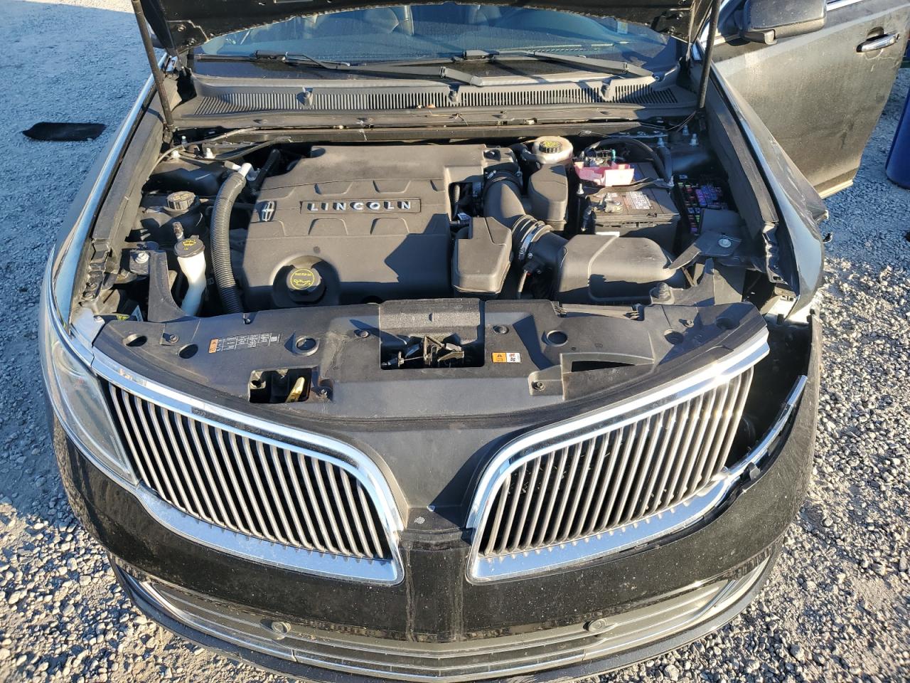 2014 LINCOLN MKS photo 31