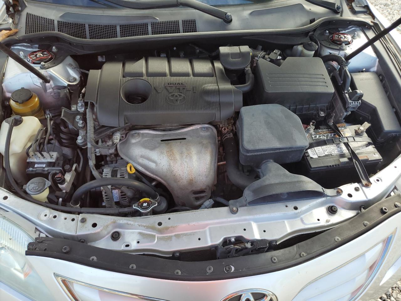 2011 TOYOTA CAMRY LE photo 11