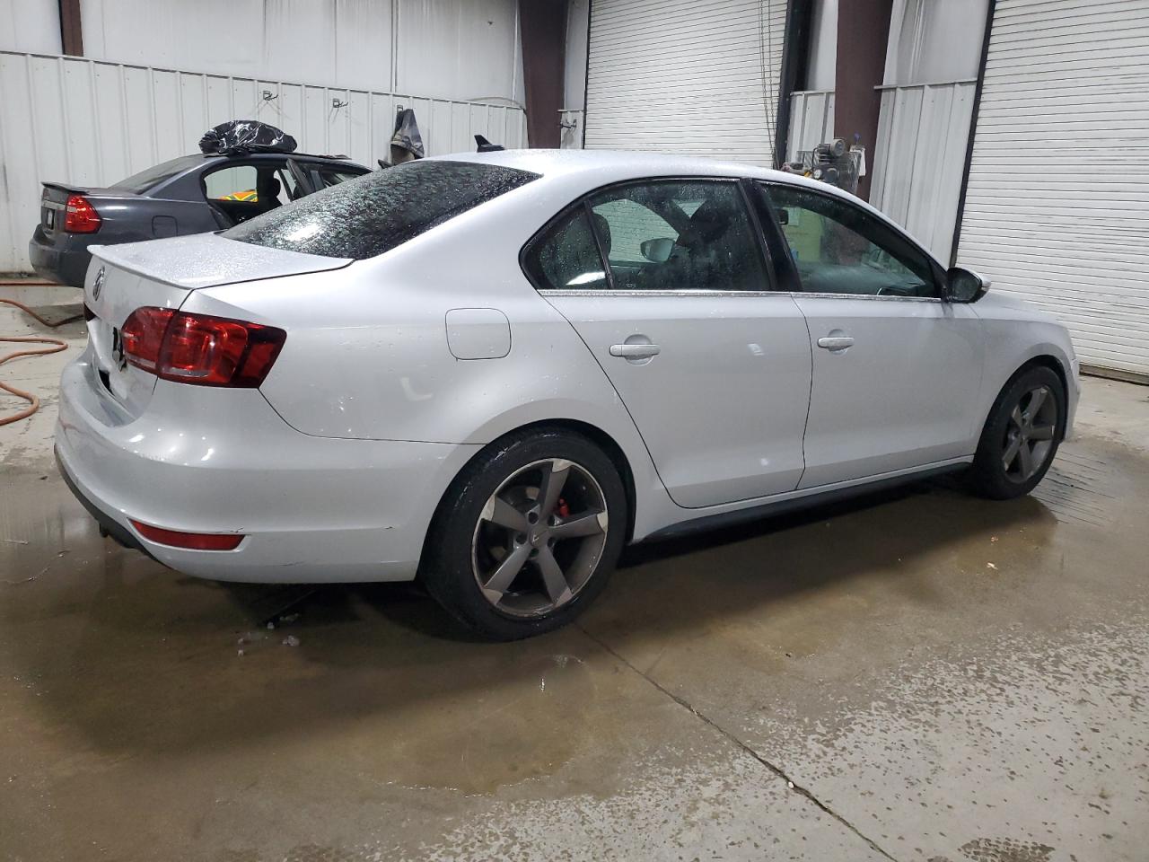 2013 VOLKSWAGEN JETTA GLI photo 5