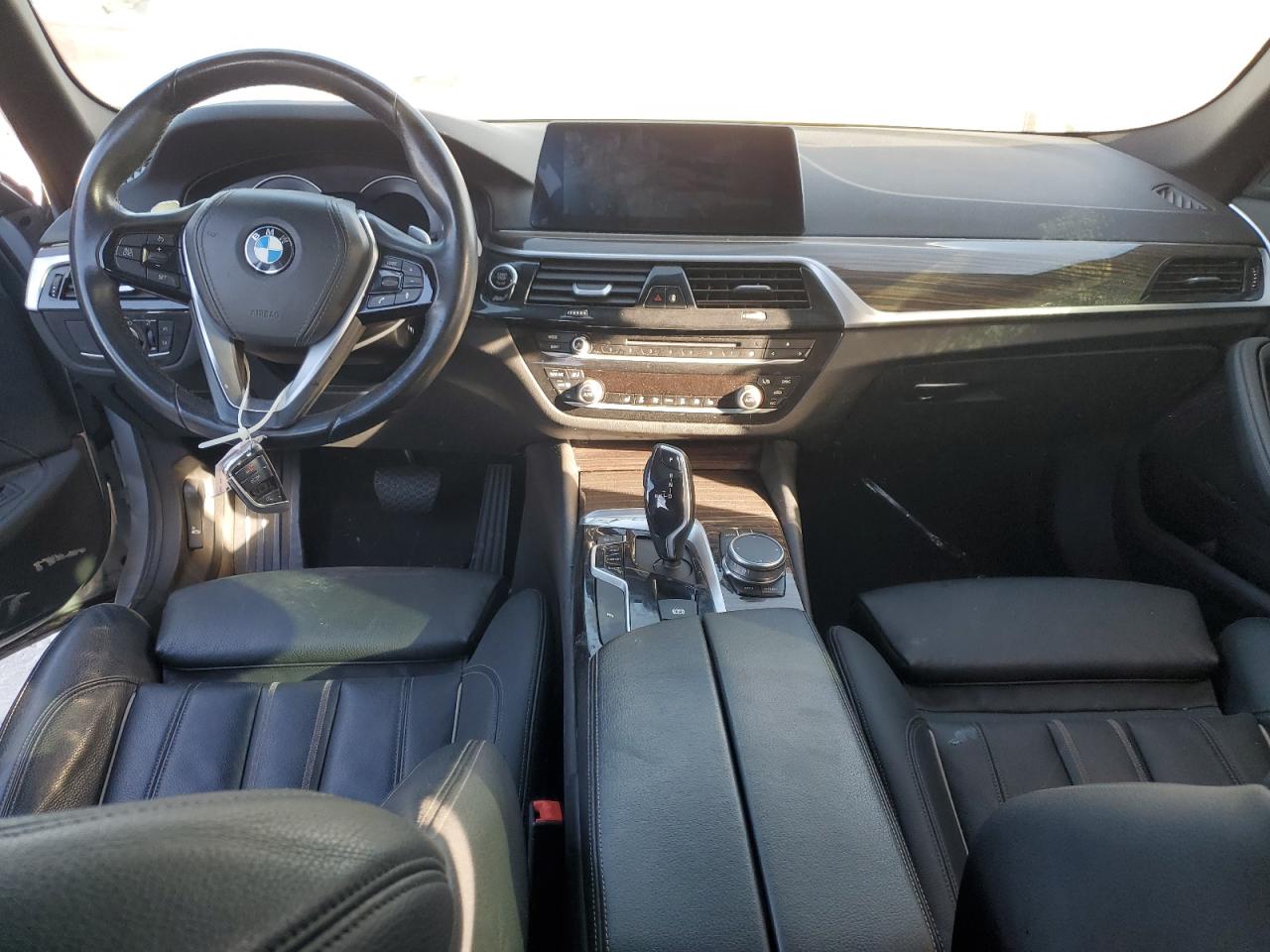 2019 BMW 530 I photo 22