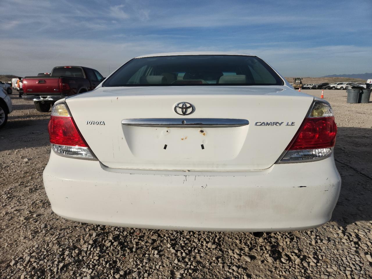 2005 TOYOTA CAMRY LE photo 6