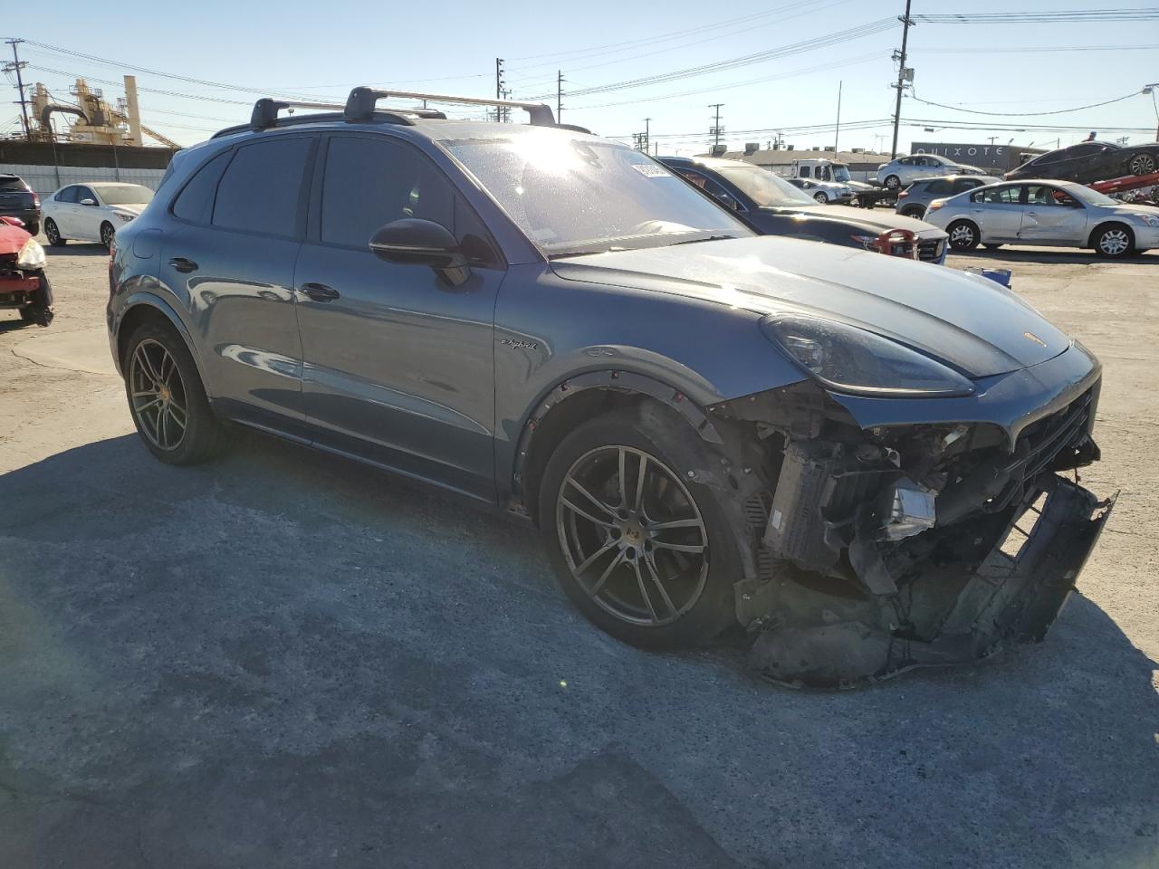 2019 PORSCHE CAYENNE SE HYBRID photo 4