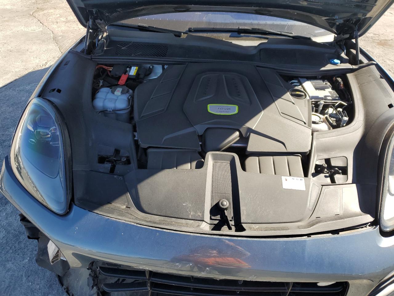 2019 PORSCHE CAYENNE SE HYBRID photo 12