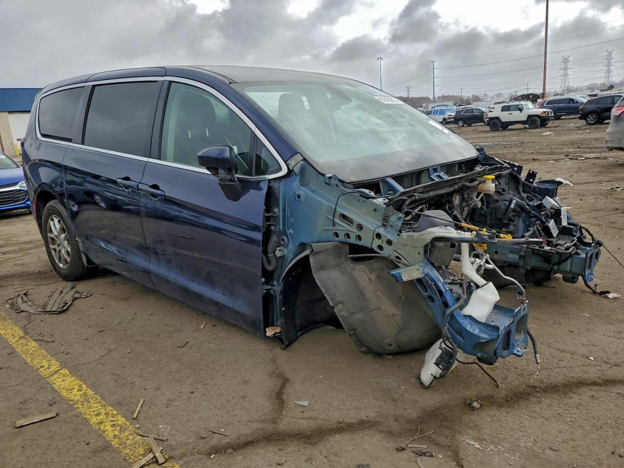 2020 CHRYSLER VOYAGER LXI photo 7