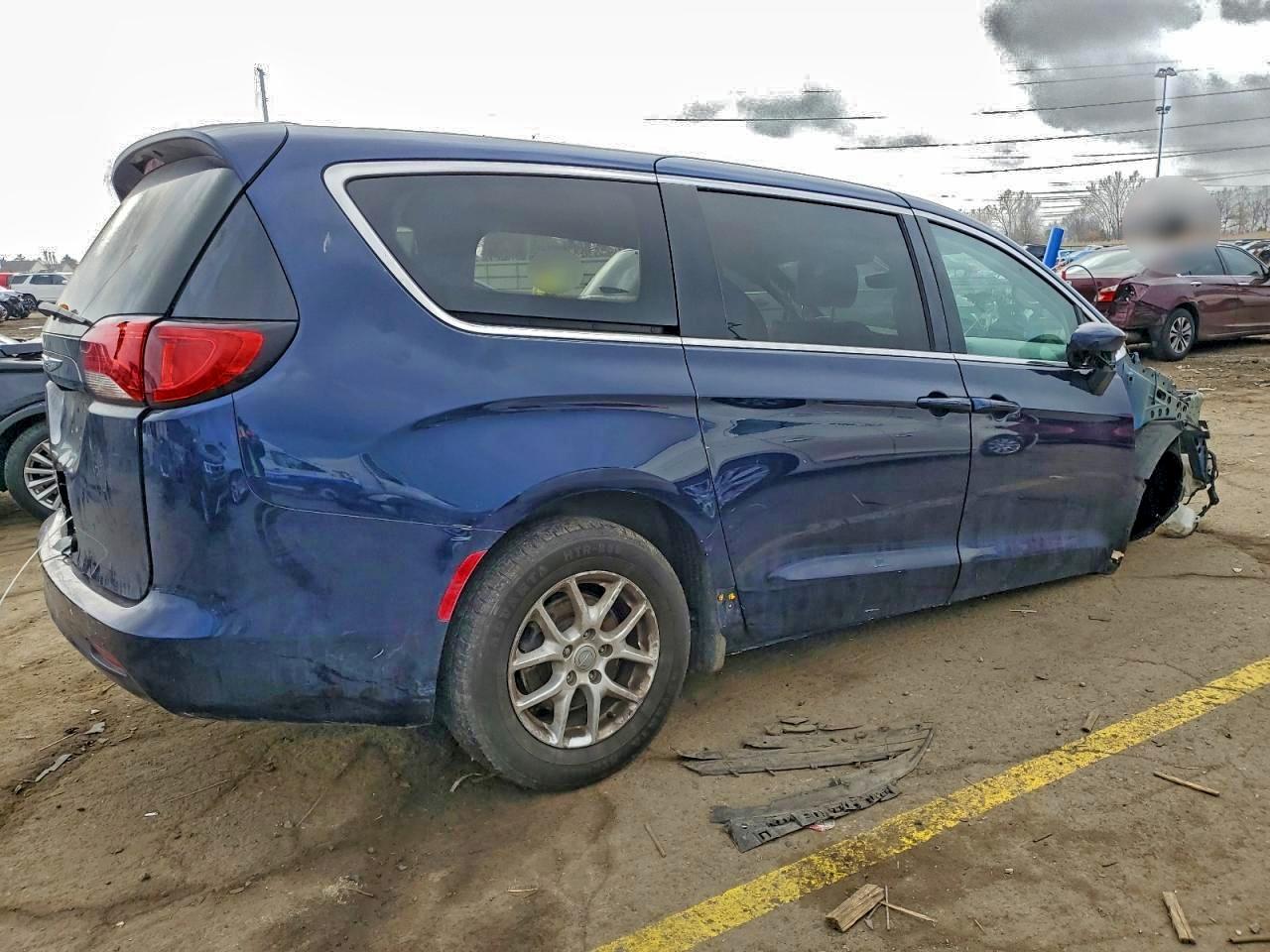 2020 CHRYSLER VOYAGER LXI photo 5