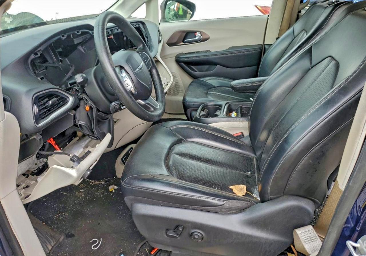 2020 CHRYSLER VOYAGER LXI photo 13