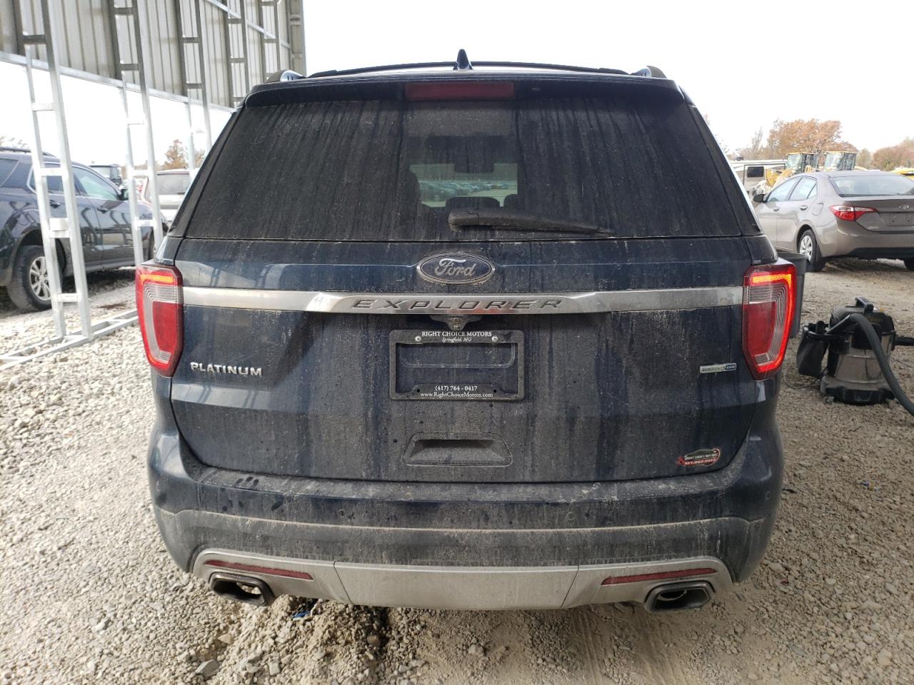 2017 FORD EXPLORER PLATINUM photo 11