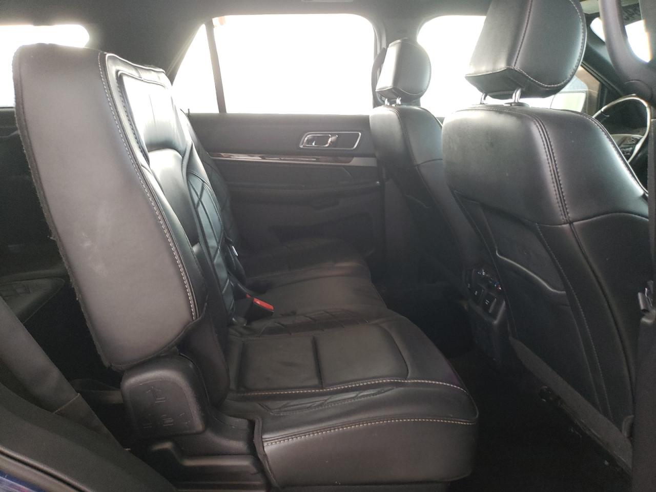 2017 FORD EXPLORER PLATINUM photo 21