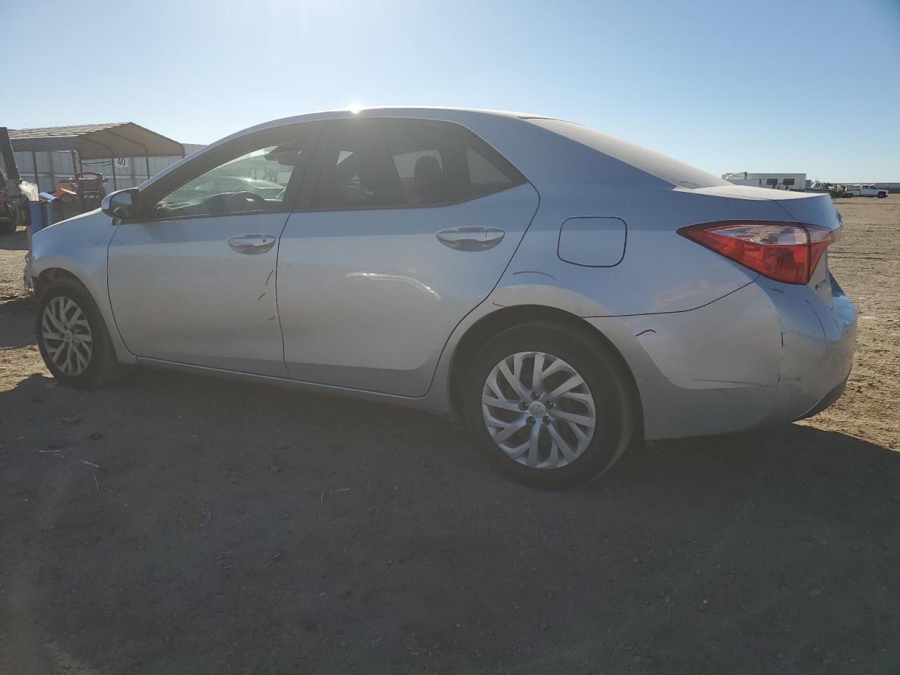 2017 TOYOTA COROLLA L photo 3