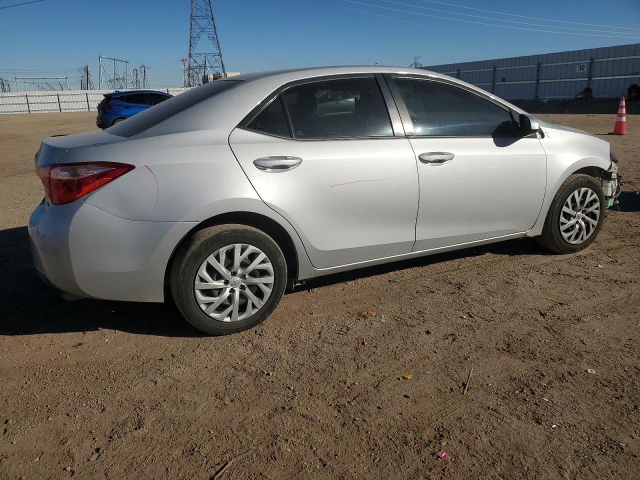 2017 TOYOTA COROLLA L photo 5