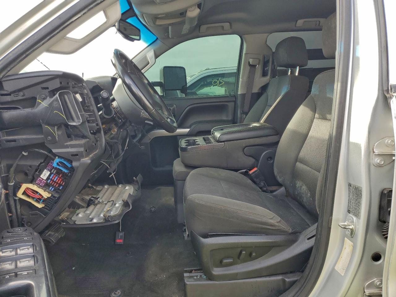 2016 CHEVROLET SILVERADO K3500 LT photo 7