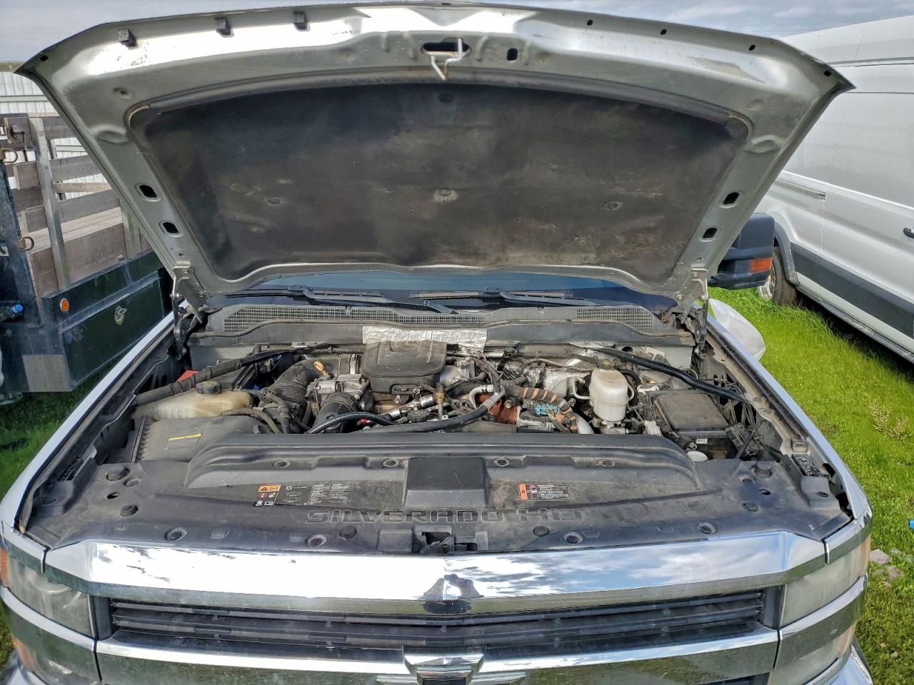 2016 CHEVROLET SILVERADO K3500 LT photo 11