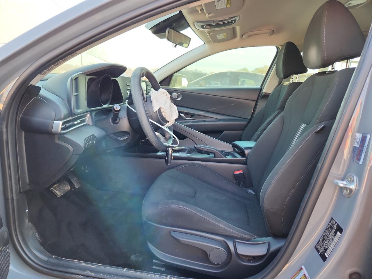 2022 HYUNDAI ELANTRA SEL photo 7