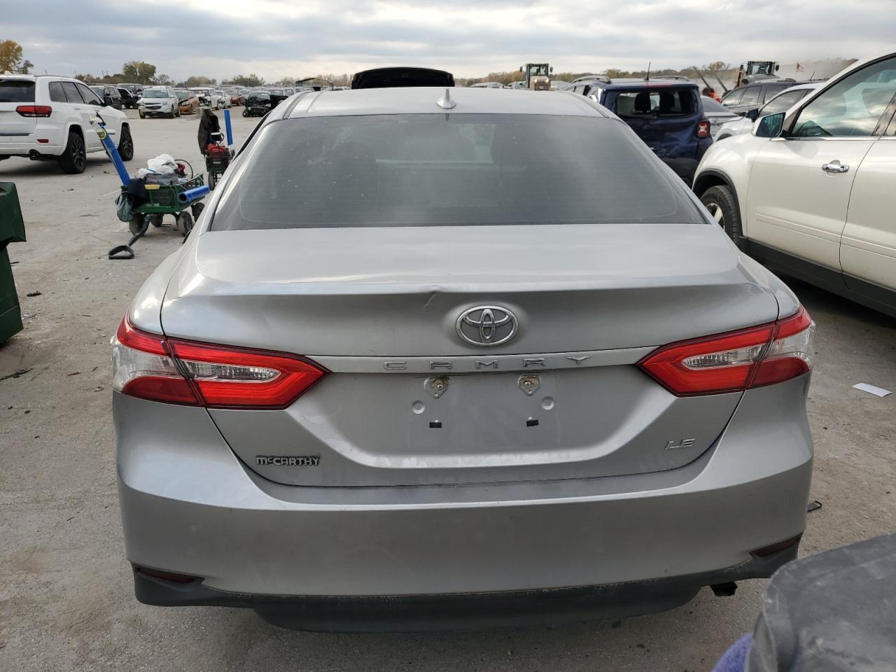 2019 TOYOTA CAMRY L photo 16