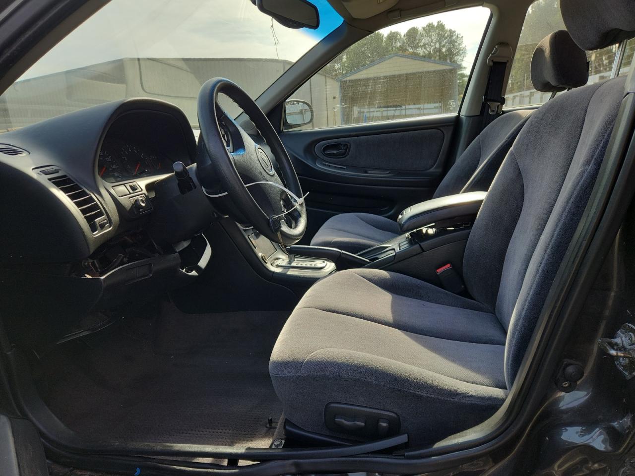 2001 NISSAN MAXIMA GXE photo 19