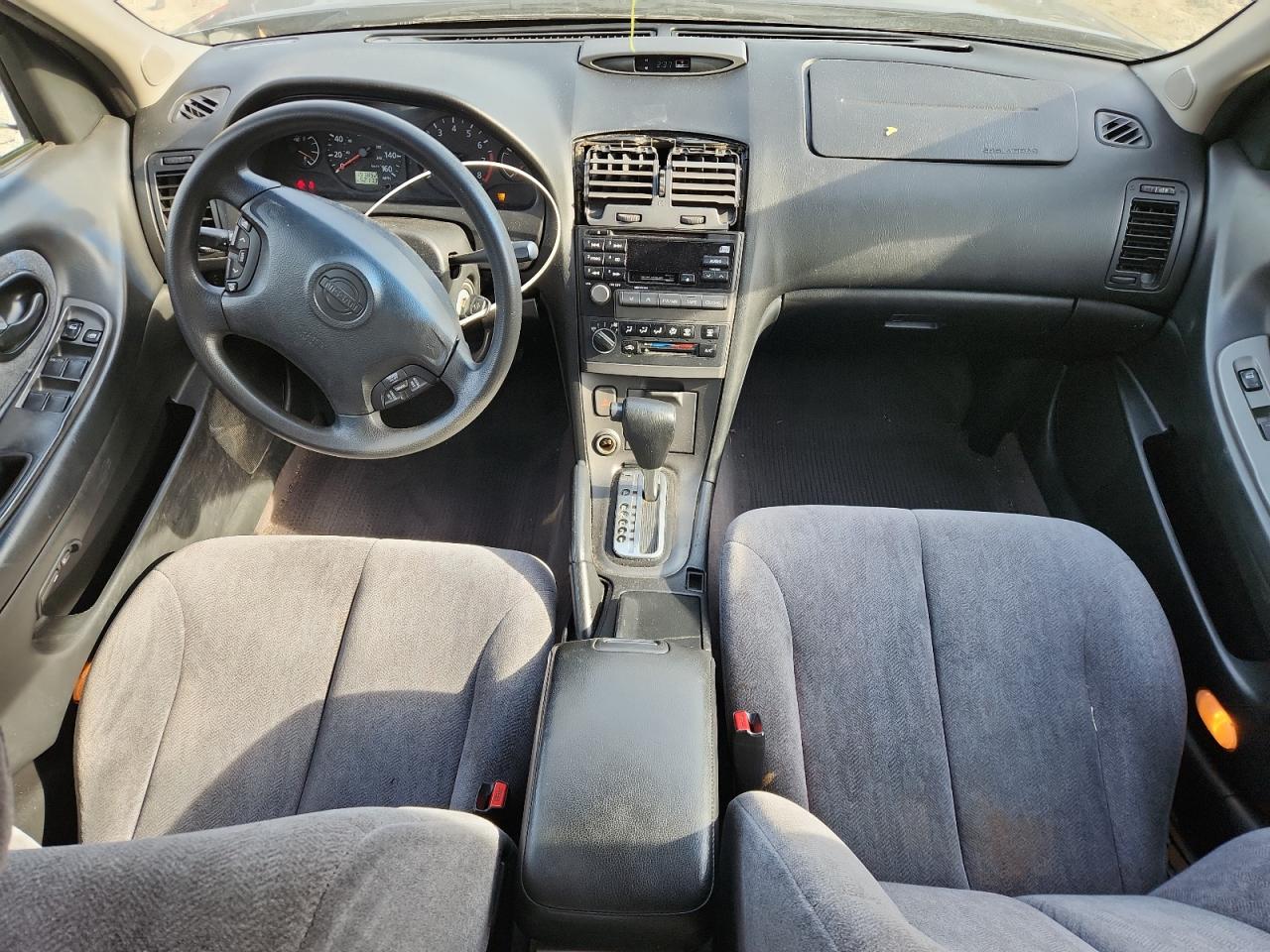 2001 NISSAN MAXIMA GXE photo 22