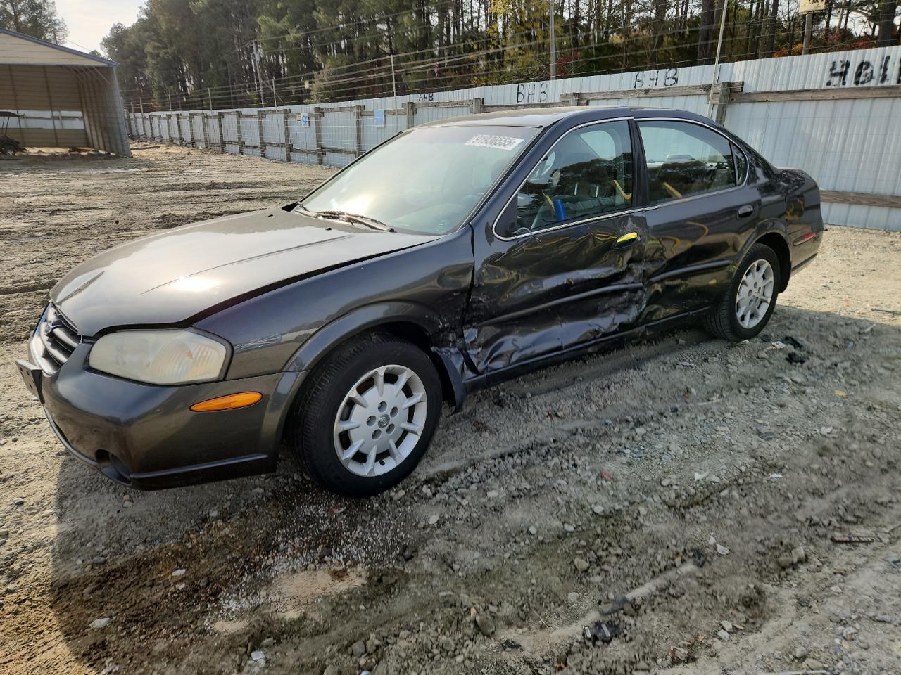 2001 NISSAN MAXIMA