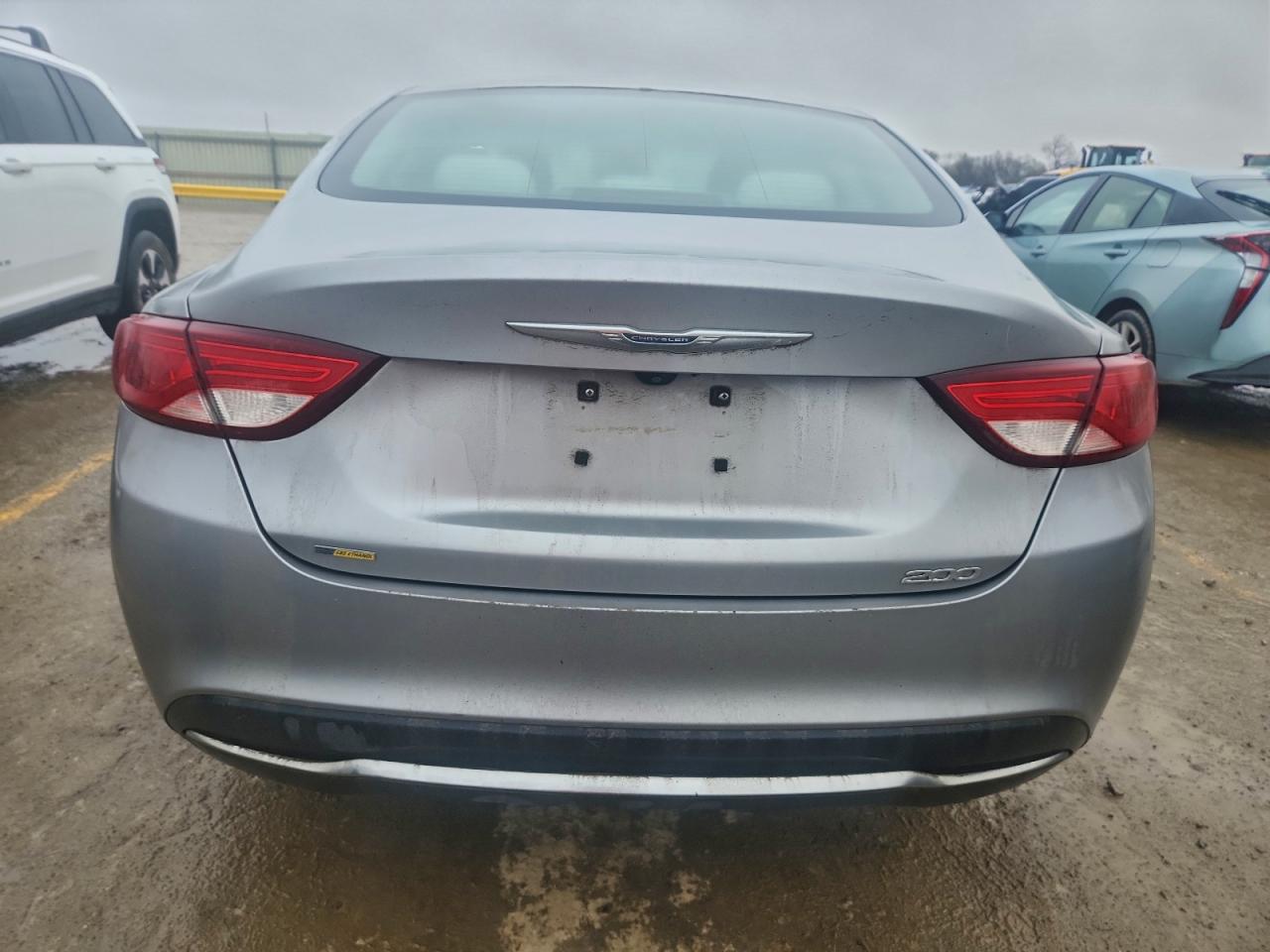 2016 CHRYSLER 200 LIMITED photo 11