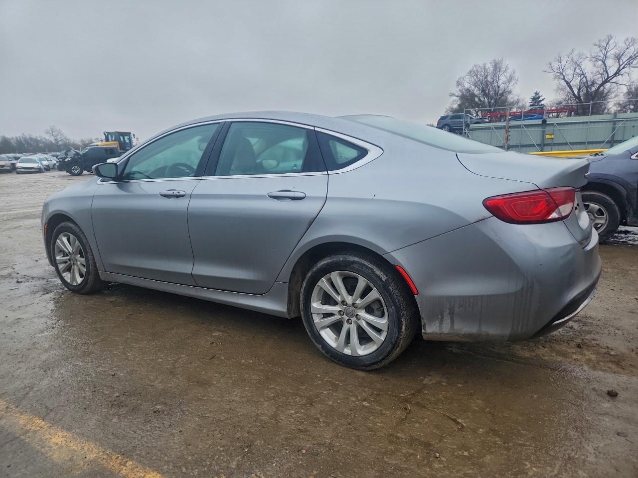 2016 CHRYSLER 200 LIMITED photo 3