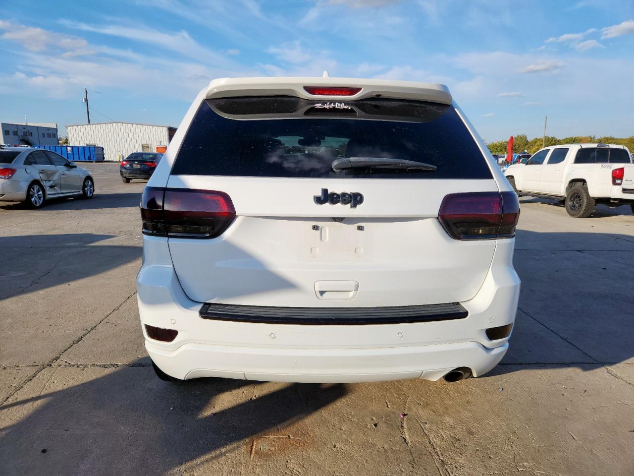 2018 JEEP GRAND CHEROKEE LAREDO photo 11