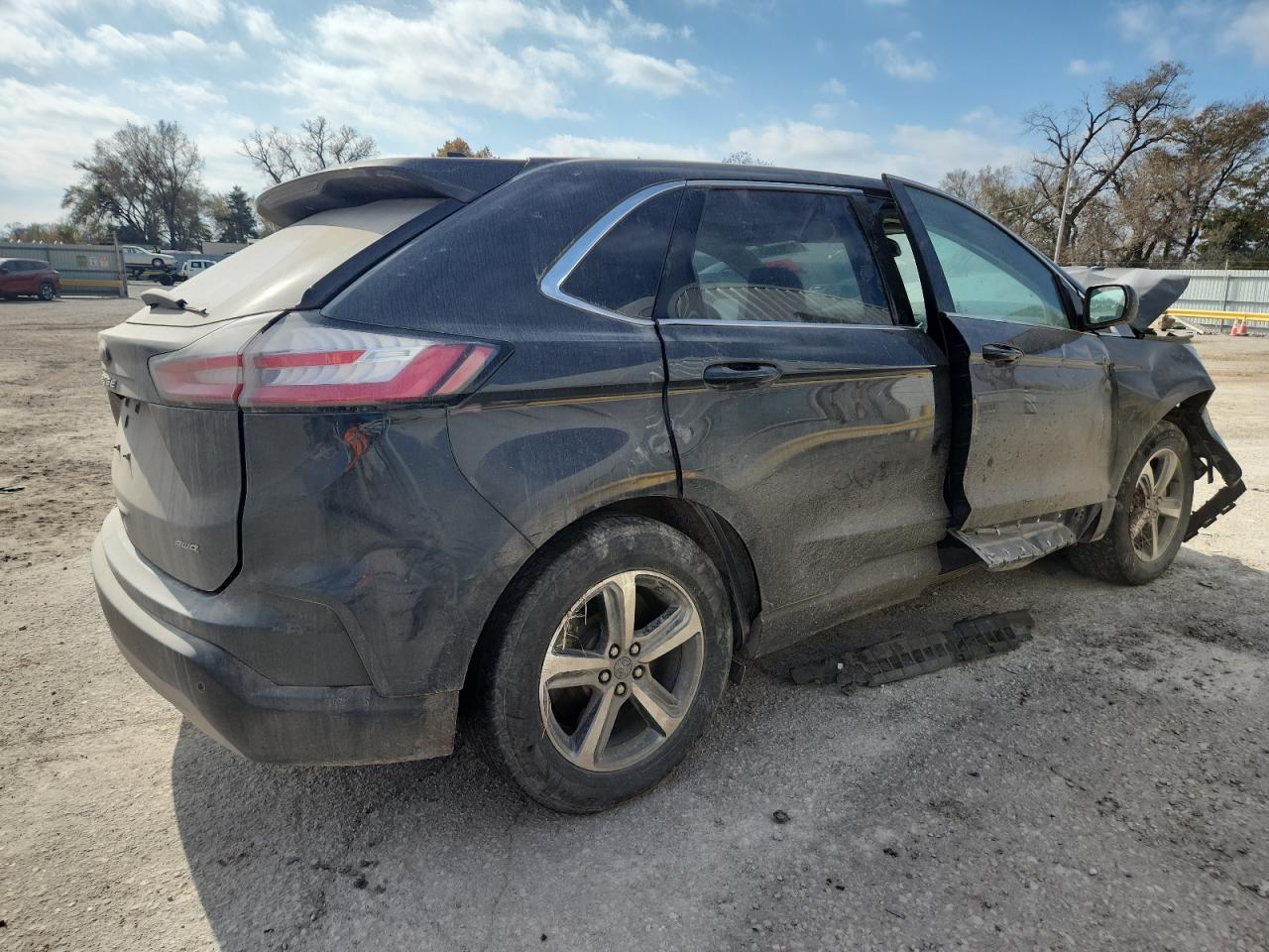 2021 FORD EDGE SEL photo 3