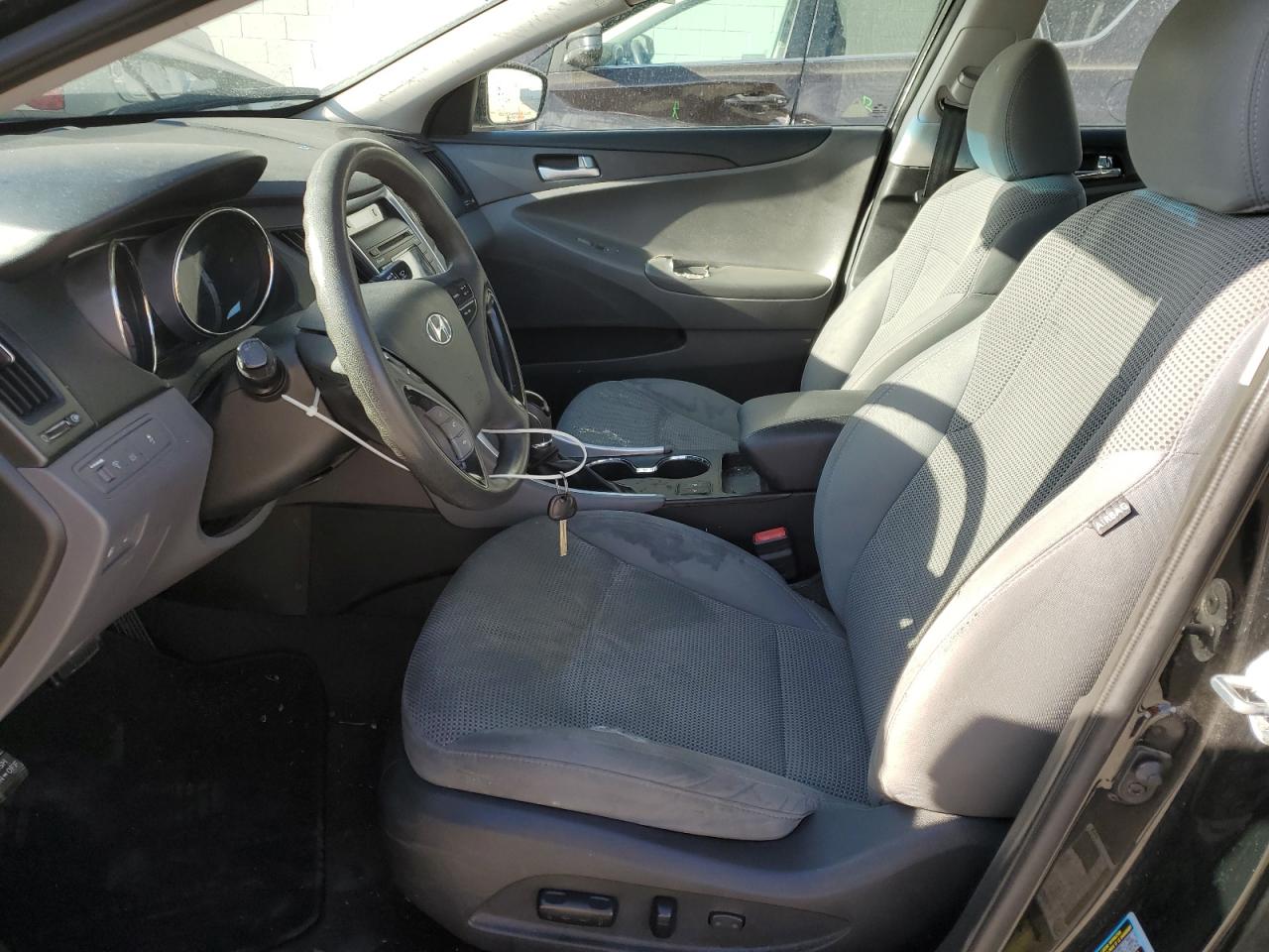2013 HYUNDAI SONATA GLS photo 7