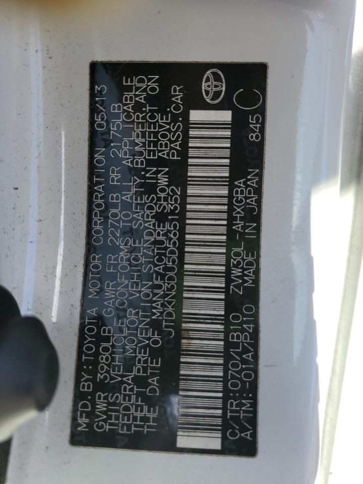2013 TOYOTA PRIUS photo 12