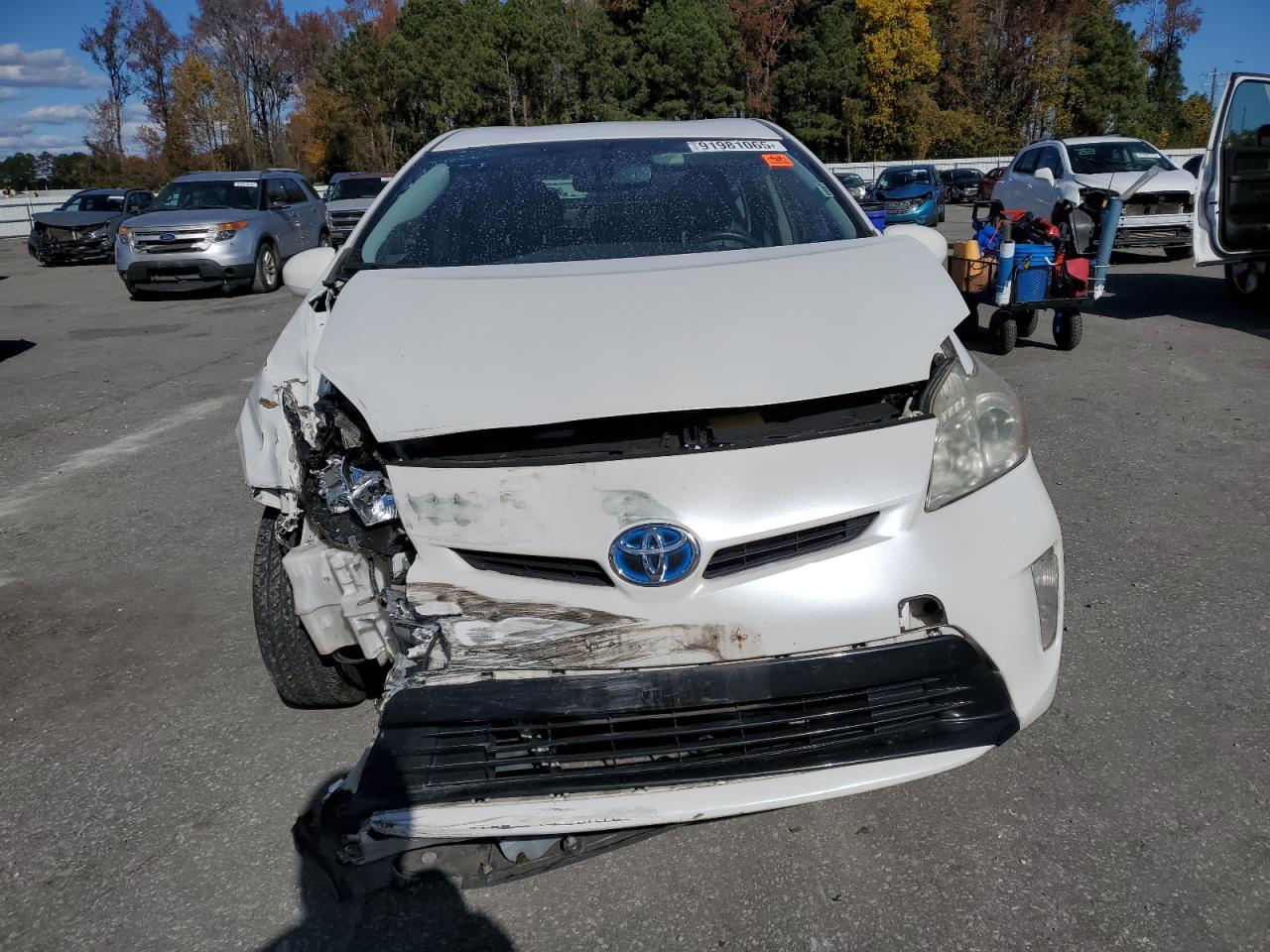 2013 TOYOTA PRIUS photo 5