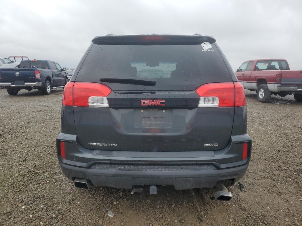2017 GMC TERRAIN SLT photo 6