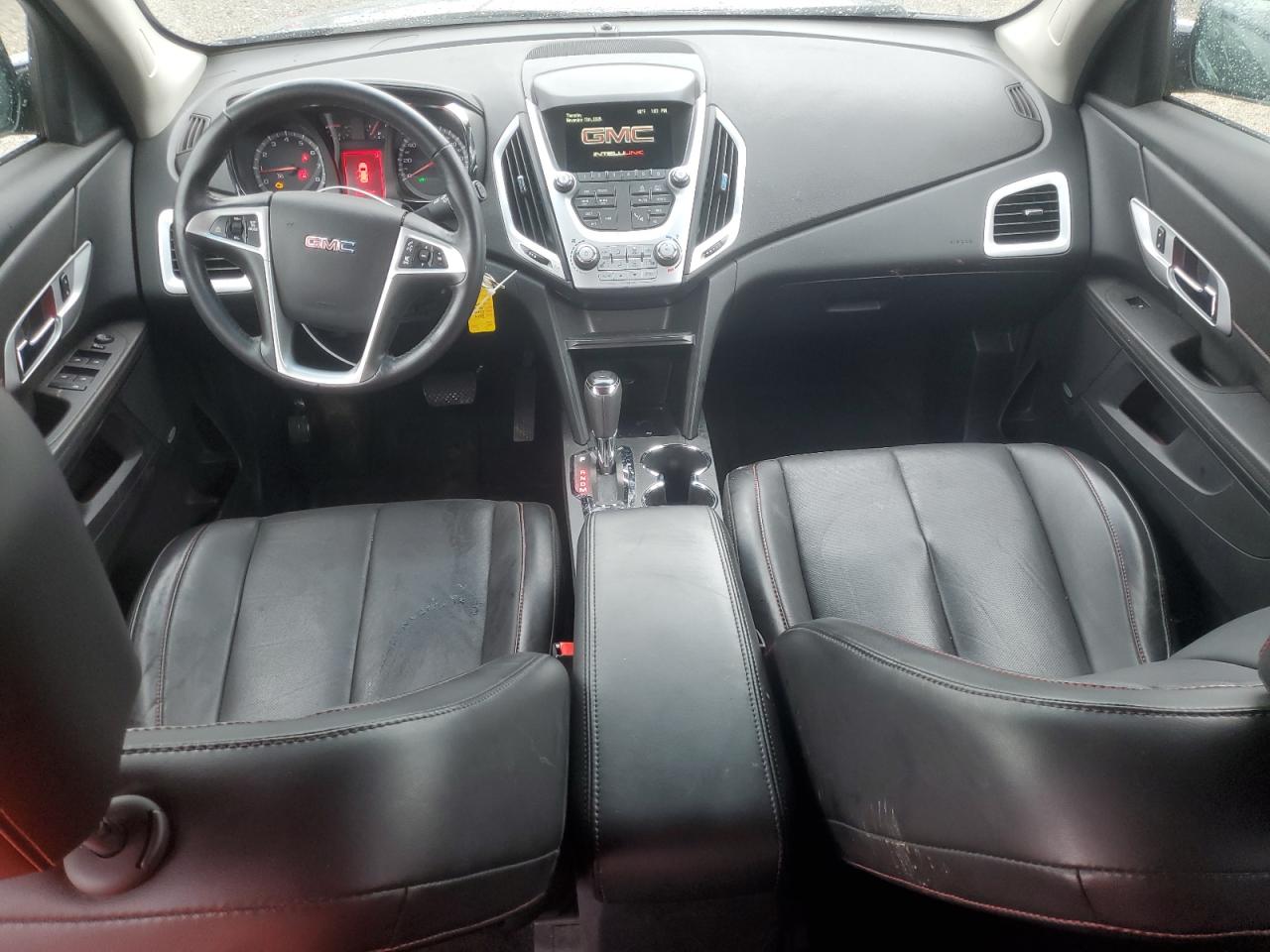 2017 GMC TERRAIN SLT photo 8