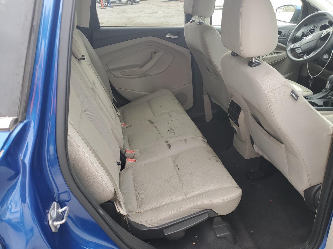 2017 FORD ESCAPE SE photo 10