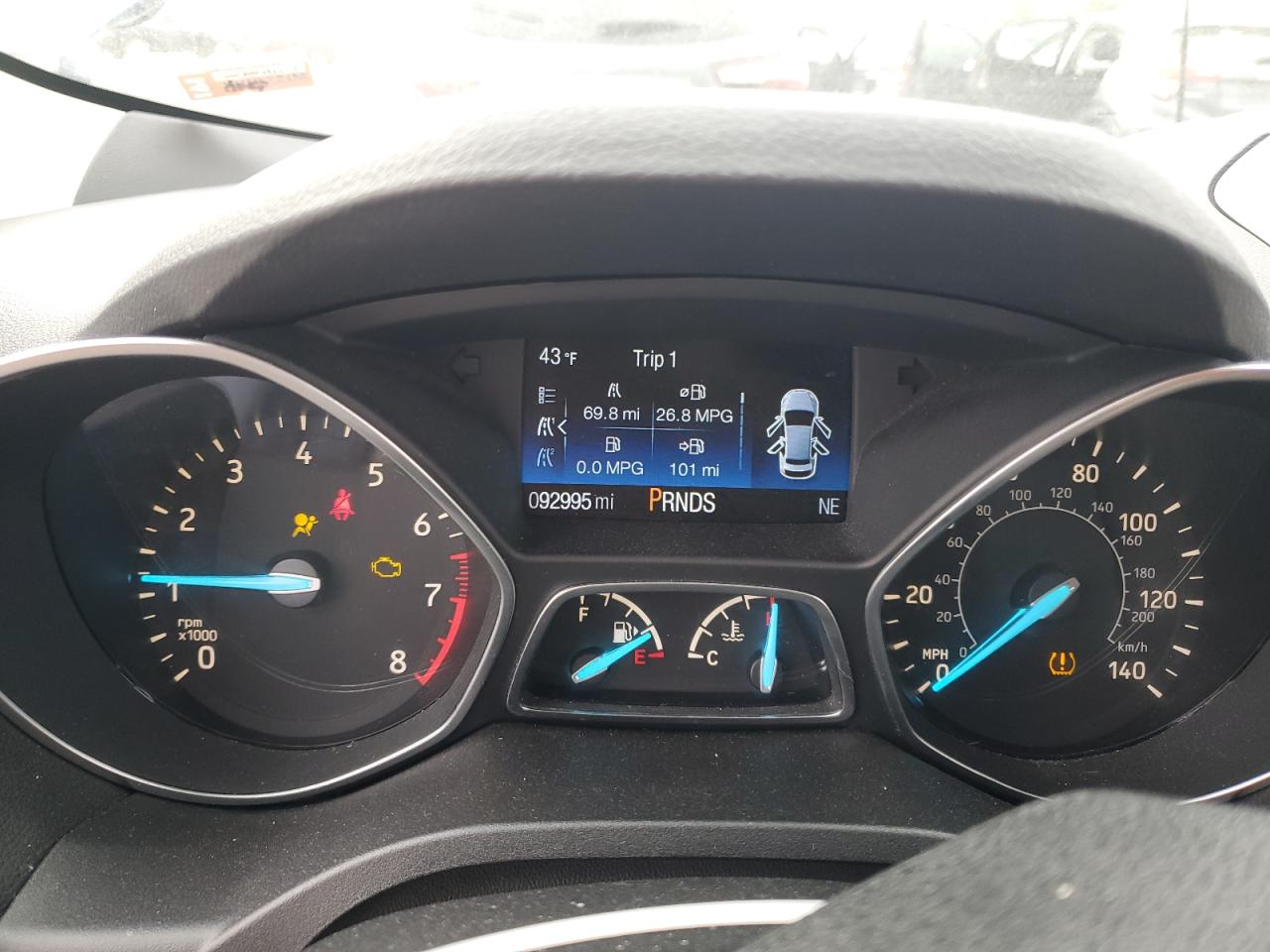 2017 FORD ESCAPE SE photo 9