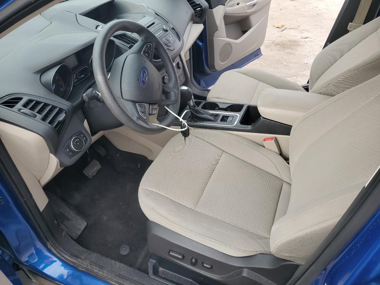 2017 FORD ESCAPE SE photo 7