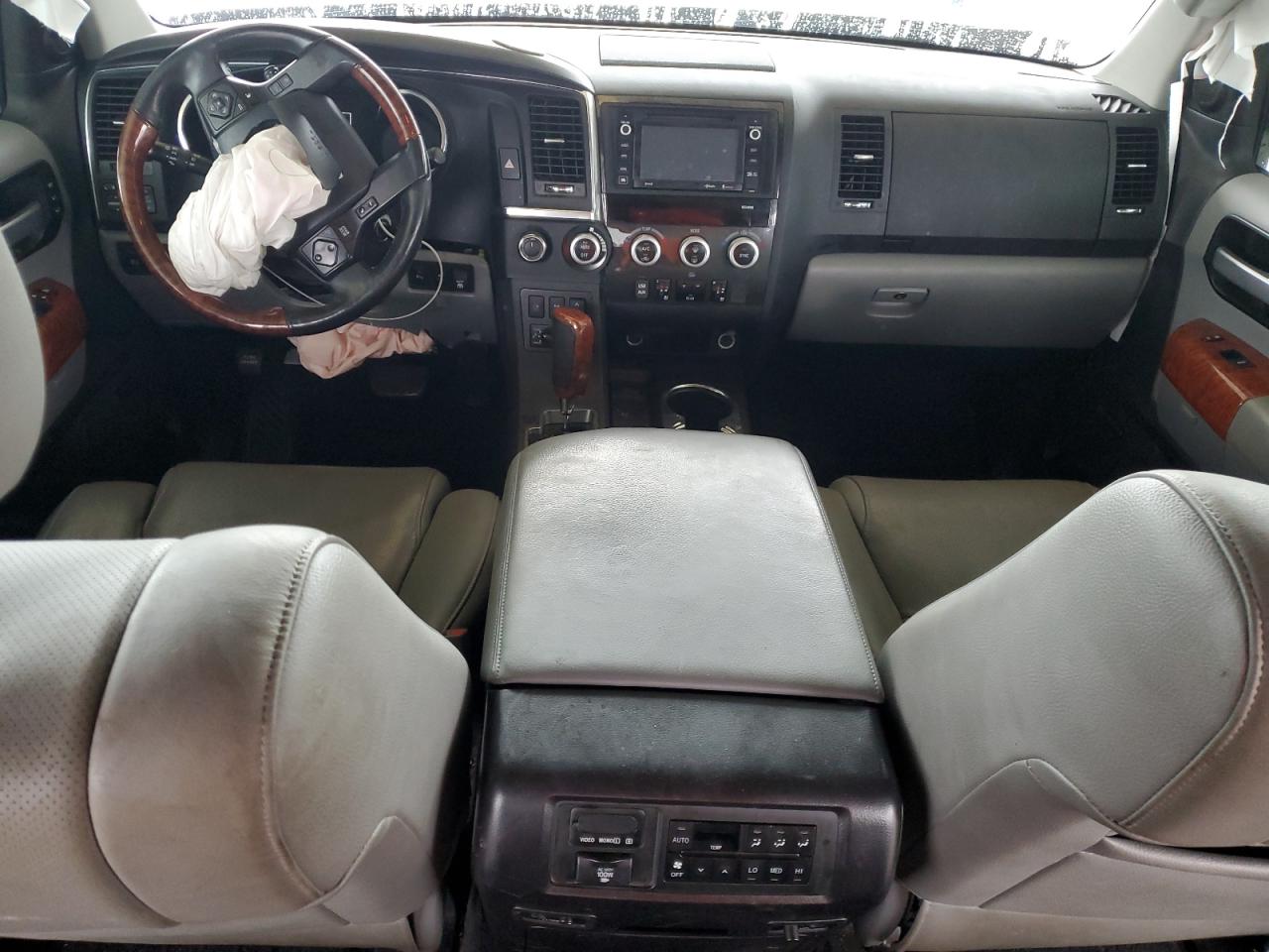 2019 TOYOTA SEQUOIA PLATINUM photo 8