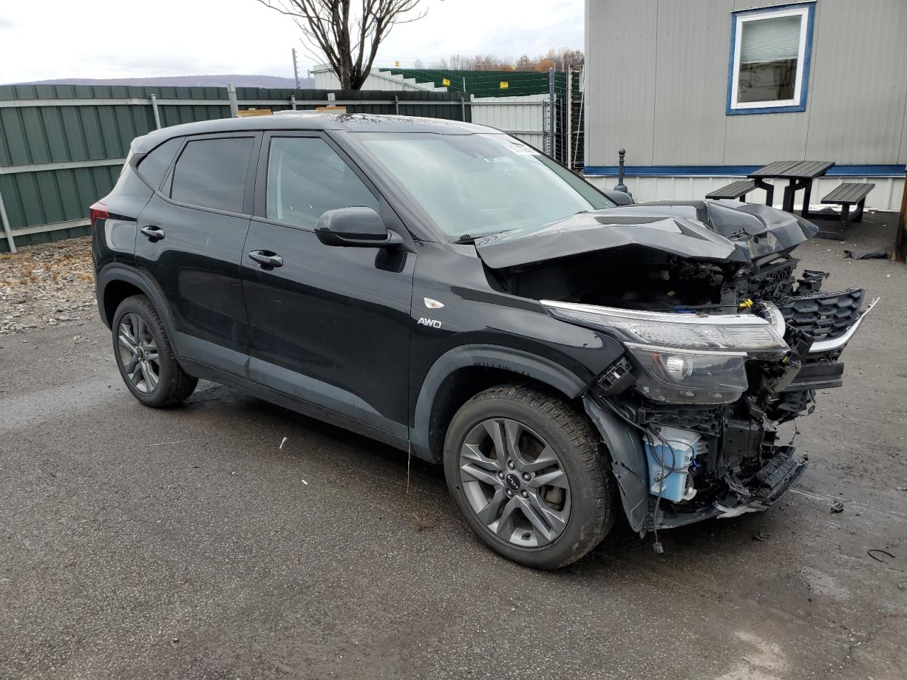 2023 KIA SELTOS LX photo 10