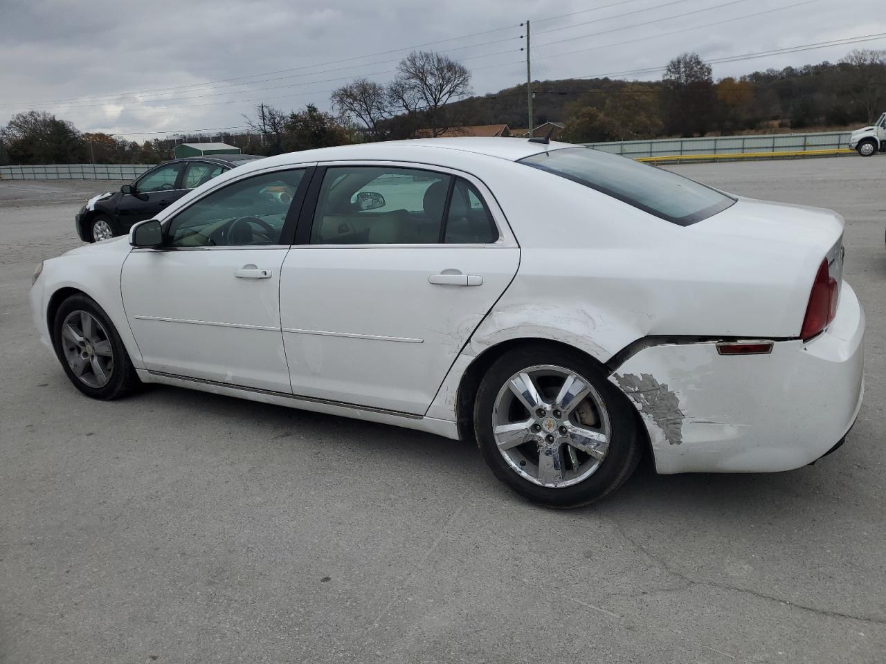 2011 CHEVROLET MALIBU 2LT photo 4