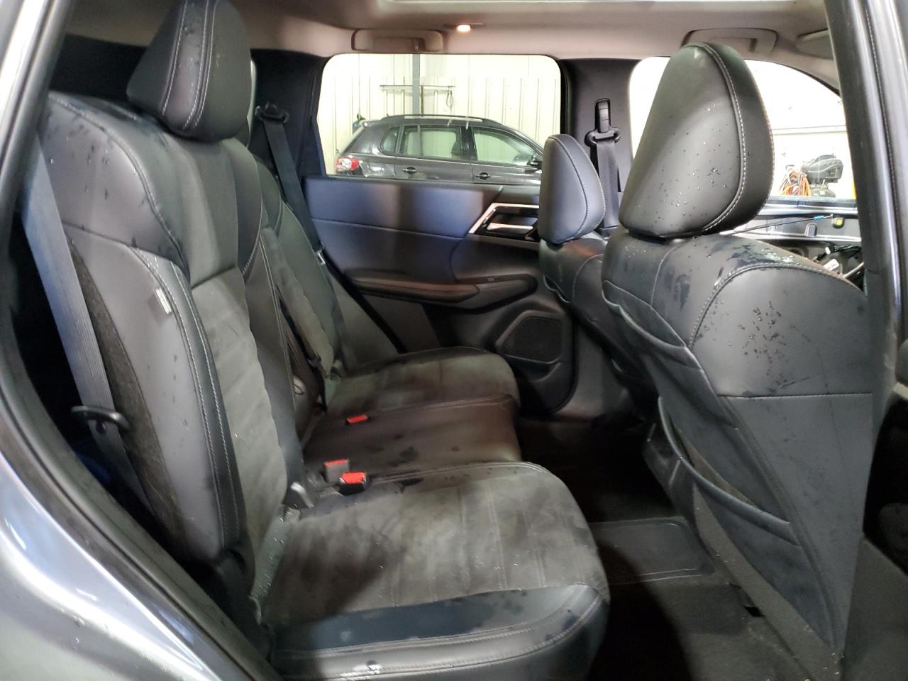 2024 MITSUBISHI OUTLANDER SE photo 21