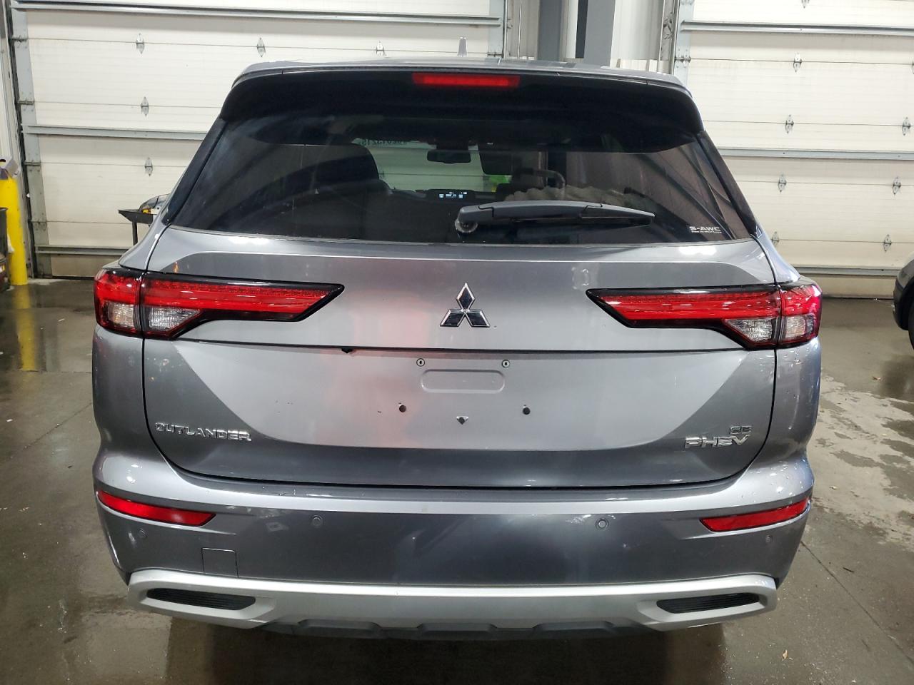 2024 MITSUBISHI OUTLANDER SE photo 11
