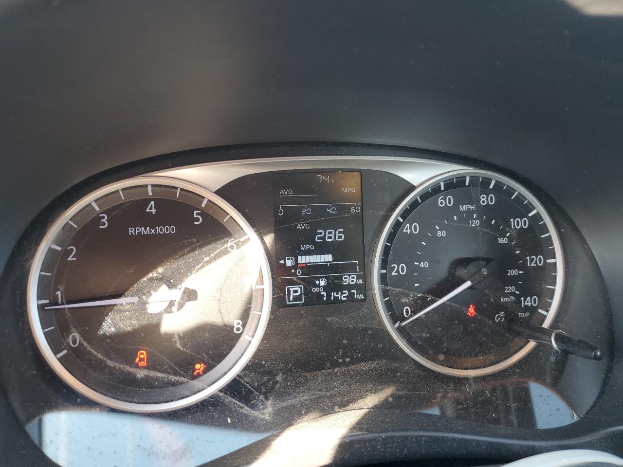 2020 NISSAN KICKS S photo 25