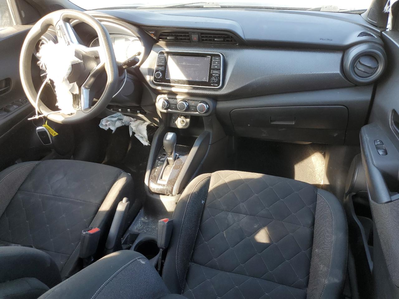 2020 NISSAN KICKS S photo 22