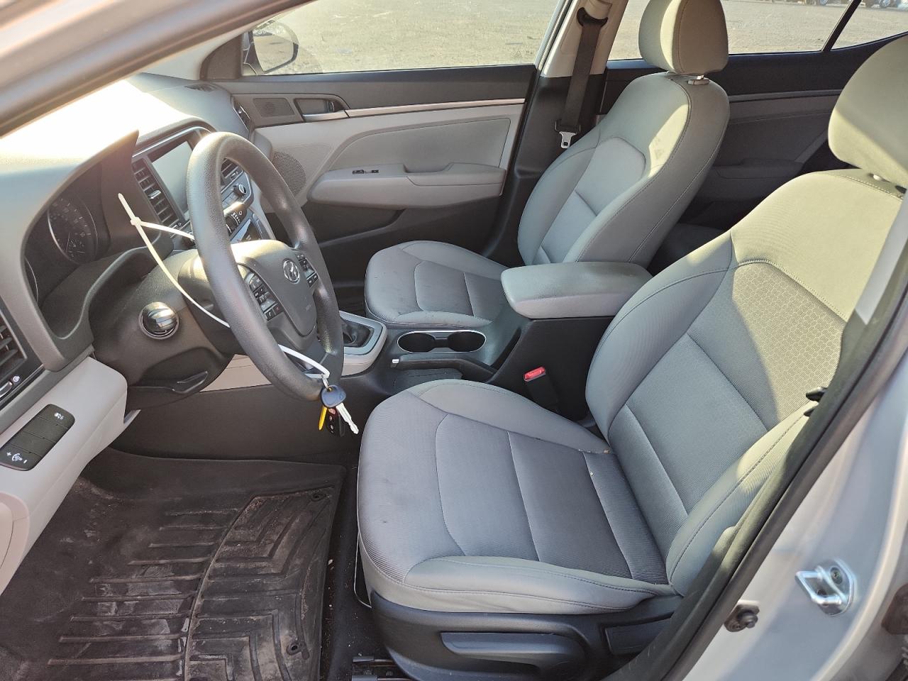 2017 HYUNDAI ELANTRA SE photo 7