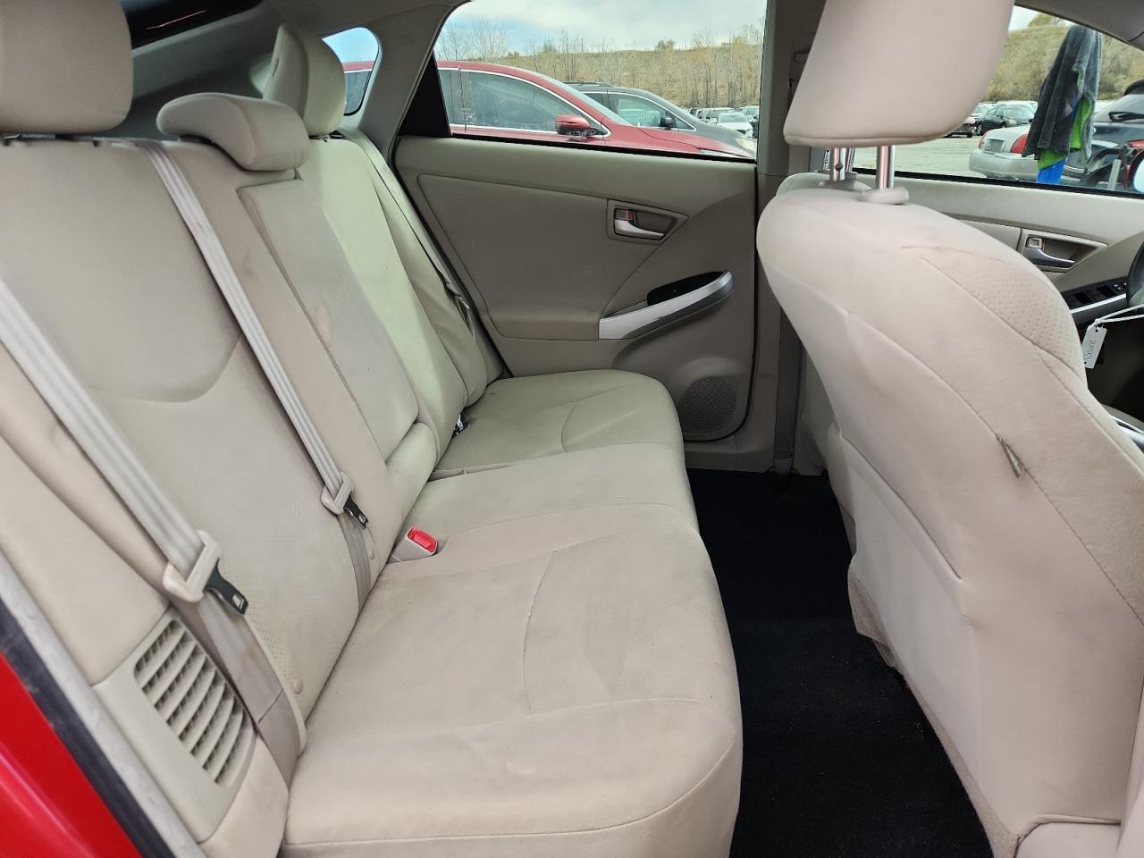 2015 TOYOTA PRIUS TWO photo 10