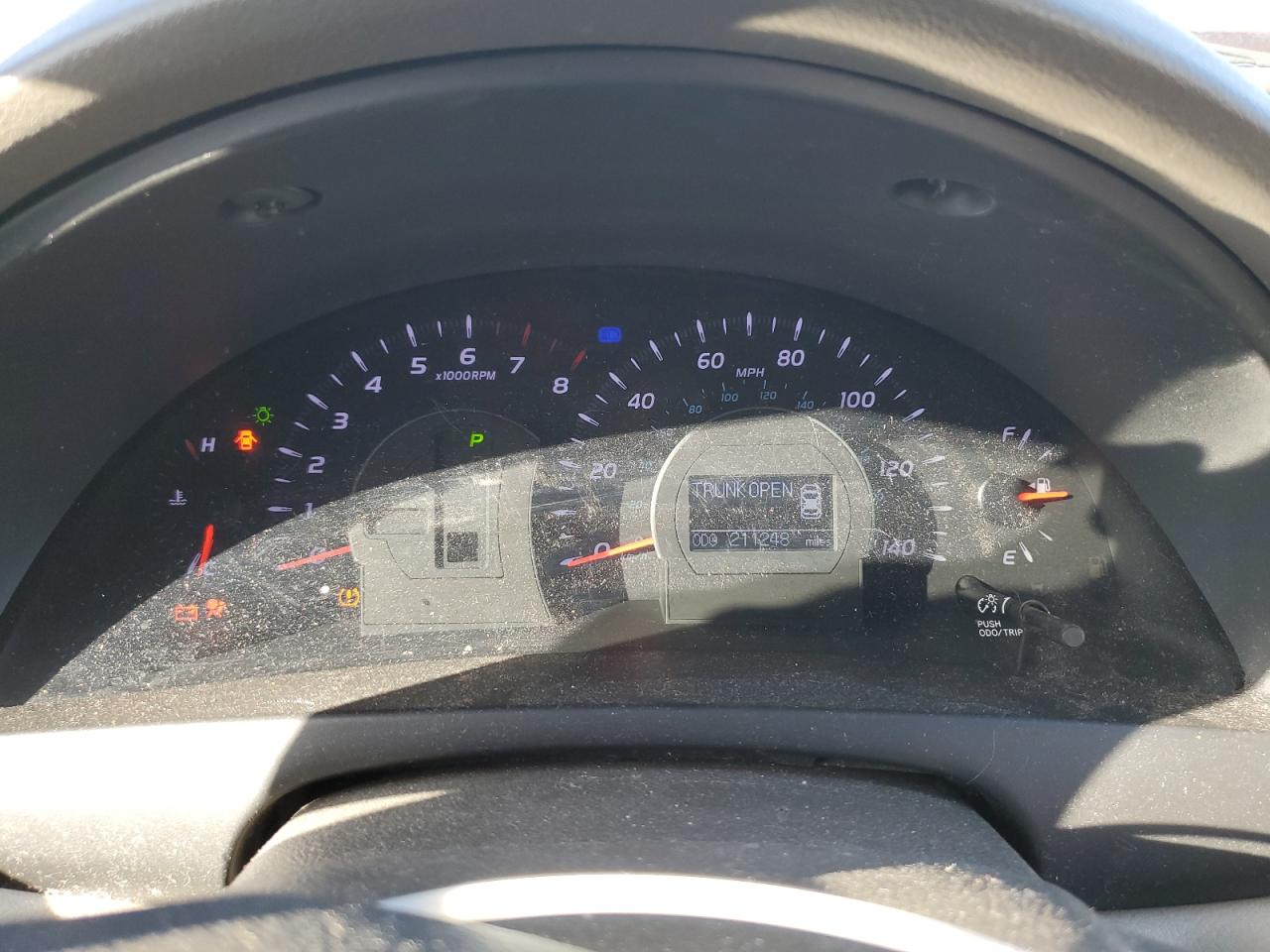 2011 TOYOTA CAMRY BASE photo 9