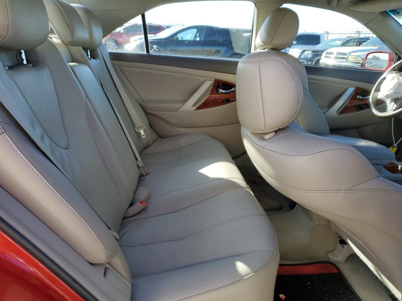 2011 TOYOTA CAMRY BASE photo 10