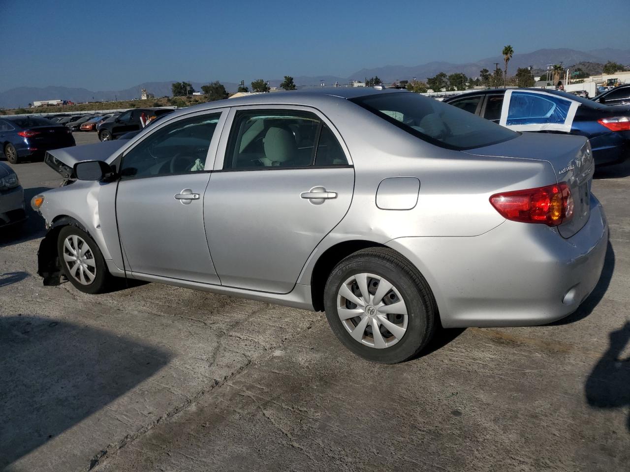 2010 TOYOTA COROLLA BASE photo 3