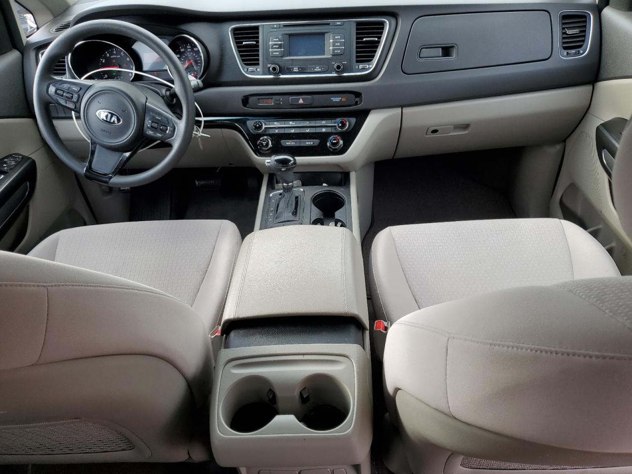 2017 KIA SEDONA LX photo 22